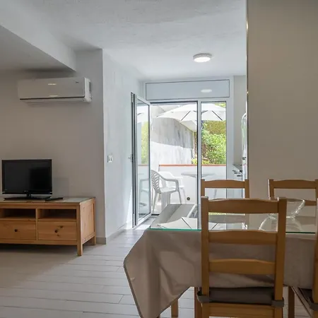Costamar Apartment *